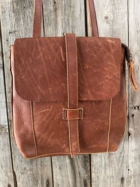DULUTH TRADING COMPANY Lifetime Leather Convertible Backpack